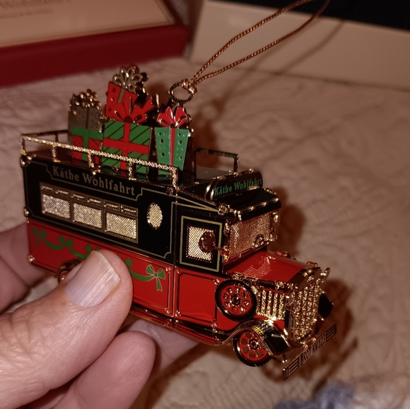 Kathe Wohlfahrt Rothenburg Tauber Edition Metal 3 D Ornament - Picture 3 of 4